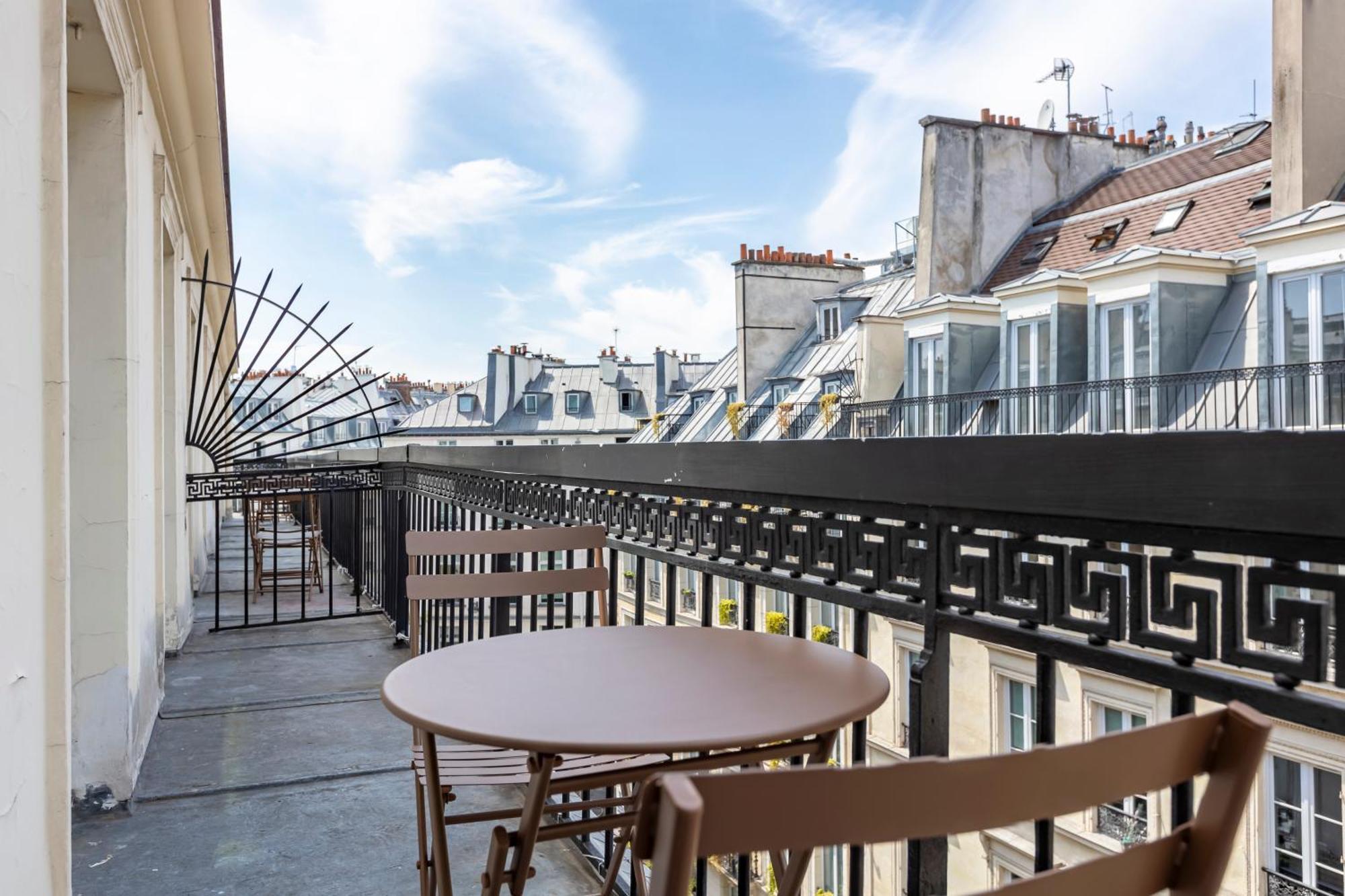 Le Monsieur By Sweett Hotel